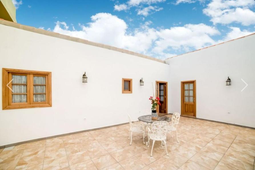 La Casa Del Bisa Villa Genovés Exterior foto